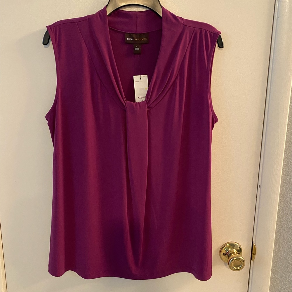 New Sleeveless Blouse